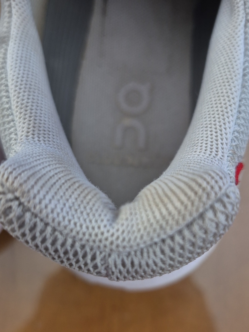 On Running Women's Athletic Shoes - Light Gray & White. Size 10 - Picture 6 of 8